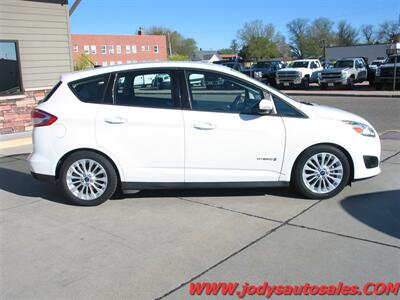 2017 Ford C-MAX Hybrid SE  SE, GAS/HYBRID, 40 MPG, LOW, LOW 42,000 MILES - Photo 34 - North Platte, NE 69101