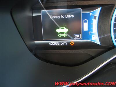 2017 Ford C-MAX Hybrid SE  SE, GAS/HYBRID, 40 MPG, LOW, LOW 42,000 MILES - Photo 17 - North Platte, NE 69101