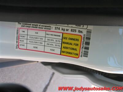 2017 Ford C-MAX Hybrid SE  SE, GAS/HYBRID, 40 MPG, LOW, LOW 42,000 MILES - Photo 37 - North Platte, NE 69101