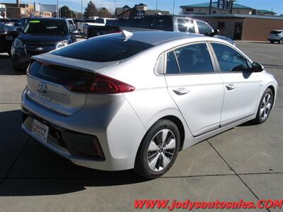 2019 Hyundai IONIQ Plug-in Hybrid  4DR, 1.6L Plug-in Hybrid, 52 MPG - Photo 31 - North Platte, NE 69101