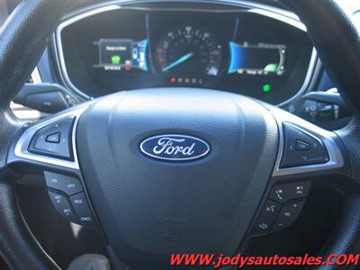 2018 Ford Fusion Hybrid S  S, 2.0L Hybrid I4 188hp, 43 MPG - Photo 14 - North Platte, NE 69101