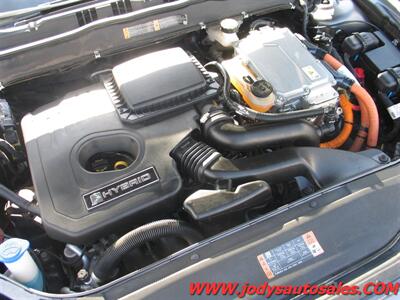 2018 Ford Fusion Hybrid S  S, 2.0L Hybrid I4 188hp, 43 MPG - Photo 33 - North Platte, NE 69101