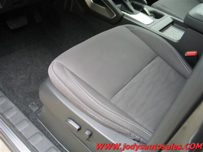2024 Nissan Frontier SV  SV, Crew Cab, 4WD, 3.8L V6, LOW 23,000 MILES - Photo 3 - North Platte, NE 69101