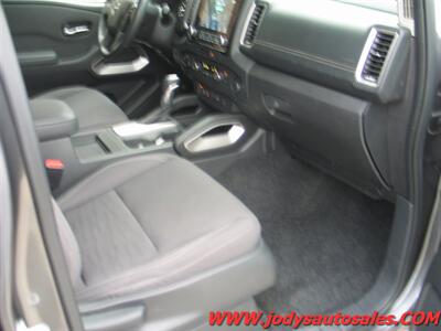 2024 Nissan Frontier SV  SV, Crew Cab, 4WD, 3.8L V6, LOW 23,000 MILES - Photo 25 - North Platte, NE 69101