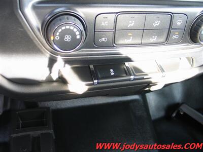 2016 Chevrolet Silverado 2500 Work Truck W/T 2500, 4X4, DOUBLE CAB, LOW,LOW 37,000 MILES - Photo 14 - North Platte, NE 69101