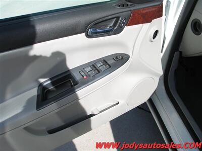 2007 Chevrolet Impala LT  LT, 3.5L V6, LOW, LOW 69,000 MILES - Photo 3 - North Platte, NE 69101