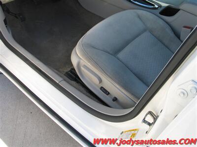 2007 Chevrolet Impala LT  LT, 3.5L V6, LOW, LOW 69,000 MILES - Photo 4 - North Platte, NE 69101