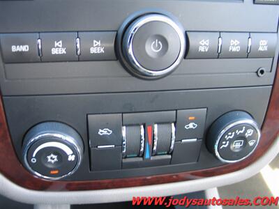 2007 Chevrolet Impala LT  LT, 3.5L V6, LOW, LOW 69,000 MILES - Photo 14 - North Platte, NE 69101