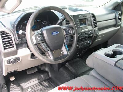 2017 Ford F-250 XL  XL, 2WD, CREW CAB, 41,000 LOW MILES - Photo 2 - North Platte, NE 69101