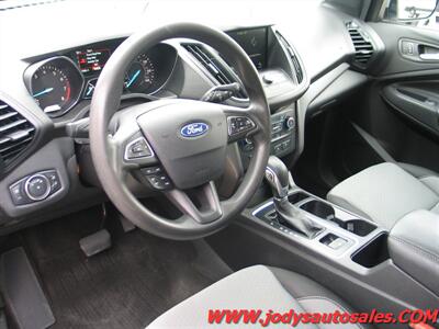 2019 Ford Escape SE  SE, AWD, LOW,LOW 37,000 MILES - Photo 2 - North Platte, NE 69101