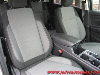 2019 Ford Escape SE  SE, AWD, LOW,LOW 37,000 MILES - Photo 23 - North Platte, NE 69101