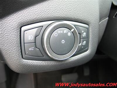 2019 Ford Escape SE  SE, AWD, LOW,LOW 37,000 MILES - Photo 6 - North Platte, NE 69101