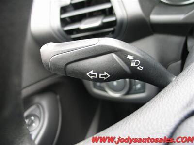 2019 Ford Escape SE  SE, AWD, LOW,LOW 37,000 MILES - Photo 7 - North Platte, NE 69101