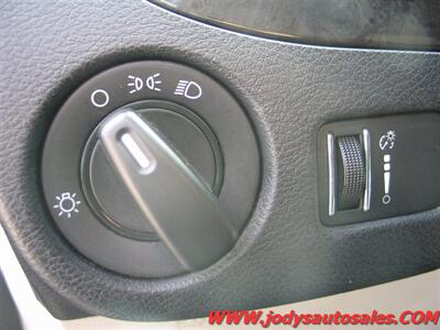 2016 Dodge Grand Caravan SXT, FWD, STOW & GO, 3.6 L-V6 - Photo 8 - North Platte, NE 69101
