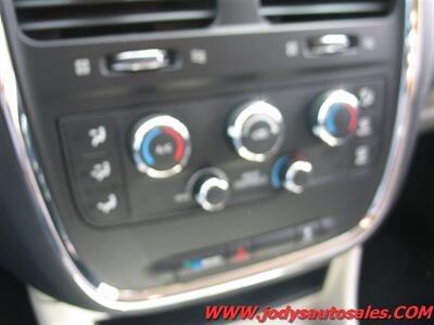 2016 Dodge Grand Caravan SXT, FWD, STOW & GO, 3.6 L-V6 - Photo 18 - North Platte, NE 69101