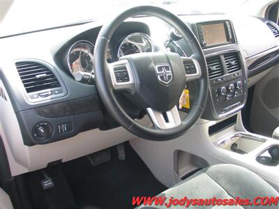 2016 Dodge Grand Caravan SXT, FWD, STOW & GO, 3.6 L-V6 - Photo 2 - North Platte, NE 69101