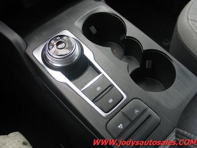 2021 Ford Escape S  S. 31 MPG!!! ALL WHEEL DRIVE - Photo 21 - North Platte, NE 69101