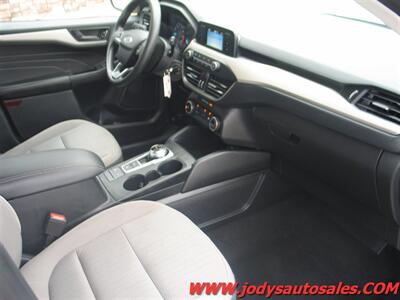2021 Ford Escape S  S. 31 MPG!!! ALL WHEEL DRIVE - Photo 22 - North Platte, NE 69101