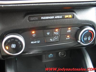 2021 Ford Escape S  S. 31 MPG!!! ALL WHEEL DRIVE - Photo 19 - North Platte, NE 69101