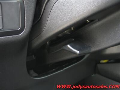 2021 Ford Escape S  S. 31 MPG!!! ALL WHEEL DRIVE - Photo 9 - North Platte, NE 69101