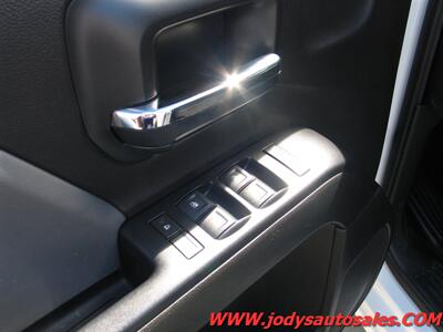 2017 Chevrolet Silverado 3500 , DURAMAX DIESEL, LOW,LOW, 53,000 - Photo 3 - North Platte, NE 69101