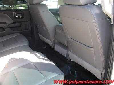 2017 Chevrolet Silverado 3500 , DURAMAX DIESEL, LOW,LOW, 53,000 - Photo 24 - North Platte, NE 69101