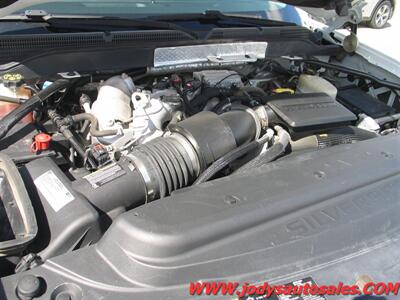 2017 Chevrolet Silverado 3500 , DURAMAX DIESEL, LOW,LOW, 53,000 - Photo 36 - North Platte, NE 69101