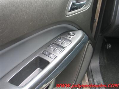 2016 Chevrolet Colorado CREW CAB, 4X4, Z71, HEATED SEATS - Photo 3 - North Platte, NE 69101
