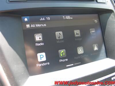 2017 Hyundai SANTA FE Sport 2.4L 2.4L, FWD, BLUETOOTH - Photo 18 - North Platte, NE 69101