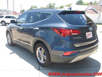 2017 Hyundai SANTA FE Sport 2.4L 2.4L, FWD, BLUETOOTH - Photo 31 - North Platte, NE 69101