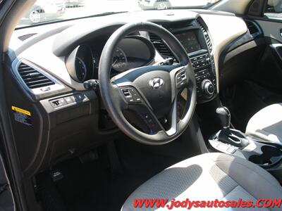 2017 Hyundai SANTA FE Sport 2.4L 2.4L, FWD, BLUETOOTH - Photo 2 - North Platte, NE 69101