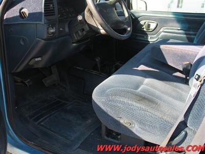 1995 Chevrolet K2500 Silverado  K2500 Silverado - Photo 4 - North Platte, NE 69101