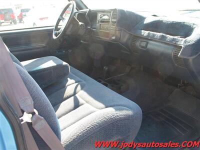 1995 Chevrolet K2500 Silverado  K2500 Silverado - Photo 13 - North Platte, NE 69101