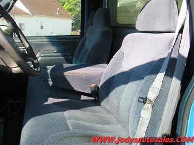 1995 Chevrolet K2500 Silverado  K2500 Silverado - Photo 5 - North Platte, NE 69101