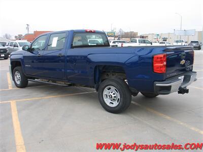 2015 Chevrolet Silverado 2500 Work Truck  W/T, 8' BOX, Crew Cab, 6.0 V8 Gas, 2WD, 32,000 LOW MILES - Photo 32 - North Platte, NE 69101