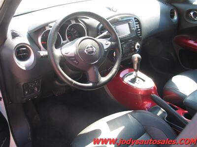 2014 Nissan JUKE SL  SL, AWD, LEATHER, SUNROOF, - Photo 2 - North Platte, NE 69101