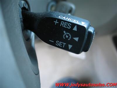 2007 Toyota Camry LE  LE, 2.4L I4 158hp 161ft. lbs. - Photo 9 - North Platte, NE 69101