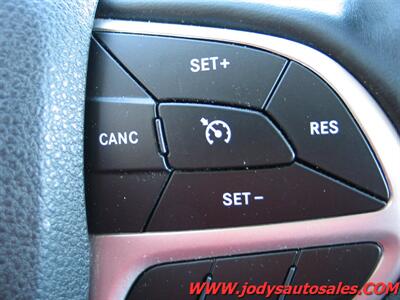 2018 Jeep Cherokee Trailhawk  Trailhawk, 4x4, 3.2L V6 - Photo 11 - North Platte, NE 69101