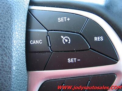 2018 Jeep Cherokee Trailhawk  Trailhawk, 4x4, 3.2L V6 - Photo 11 - North Platte, NE 69101