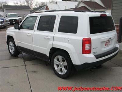 2016 Jeep Patriot Sport, 4WD, LOW, LOW 50,000 MILES  Sport, 4WD, LOW, LOW 50,000 MILES - Photo 18 - North Platte, NE 69101