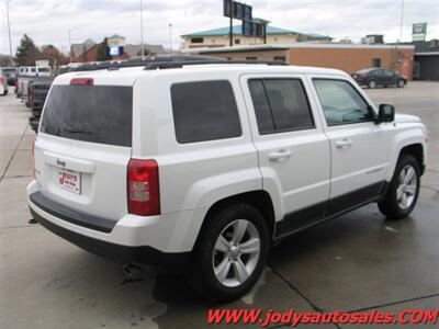 2016 Jeep Patriot Sport, 4WD, LOW, LOW 50,000 MILES  Sport, 4WD, LOW, LOW 50,000 MILES - Photo 20 - North Platte, NE 69101