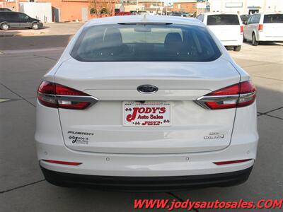 2019 Ford Fusion Hybrid SE SE, 2.0L I4 43 MPG - Photo 34 - North Platte, NE 69101