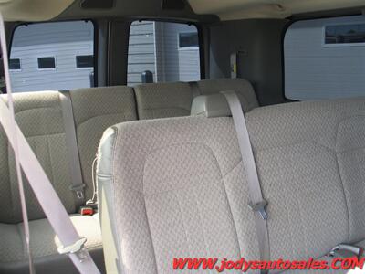2014 Chevrolet Express LS 2500  LS 2500 12 PASSENGER VAN 6.0 V-8, LOW 38,000 MILES - Photo 20 - North Platte, NE 69101