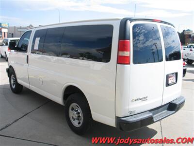 2014 Chevrolet Express LS 2500  LS 2500 12 PASSENGER VAN 6.0 V-8, LOW 38,000 MILES - Photo 26 - North Platte, NE 69101