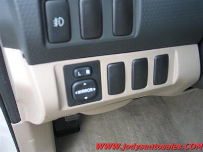 2006 Toyota Tacoma V6 DOULBE CAB, 4X4, 4.0 V6 - Photo 6 - North Platte, NE 69101