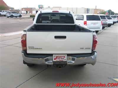2006 Toyota Tacoma V6 DOULBE CAB, 4X4, 4.0 V6 - Photo 27 - North Platte, NE 69101