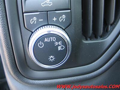 2024 GMC Sierra 1500 Regular Cab Pro 4WD Regular Cab, Short Box 6.7', Pro 4WD, HAIL DAMAGE SPECIAL. - Photo 7 - North Platte, NE 69101