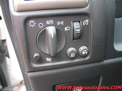 2009 Chevrolet Colorado 4X4  W/T REG CAB, 4X4,  LOW LOW 36,000 MILES - Photo 5 - North Platte, NE 69101