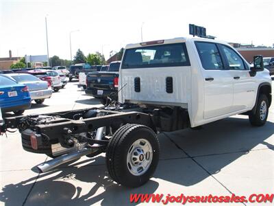 2024 Chevrolet Silverado 2500 W/T, CREW CAB, CAB & CHASSIS, 6.6 V8 GAS, 4X4 - Photo 31 - North Platte, NE 69101