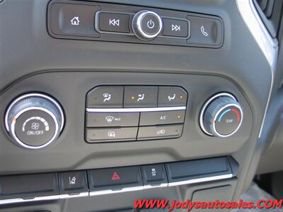 2024 Chevrolet Silverado 2500 W/T, CREW CAB, CAB & CHASSIS, 6.6 V8 GAS, 4X4 - Photo 19 - North Platte, NE 69101